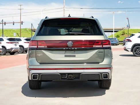 New 2026 Volkswagen Atlas Peak Edition AWD/4WD image 5
