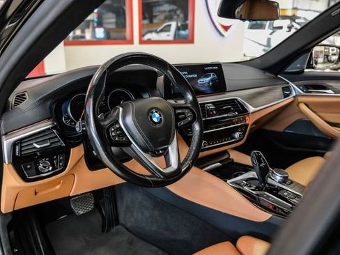 Used 2018 BMW 540i image 5