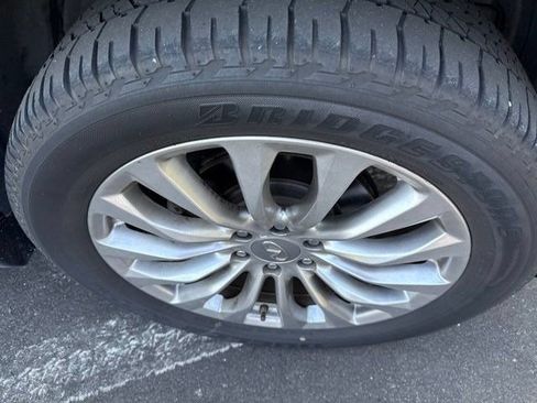 Used 2015 INFINITI QX80 2WD w/ 22" Wheel Package image 5