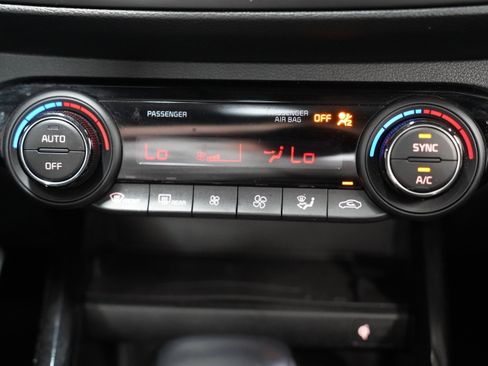 Used 2022 Kia Forte GT-Line w/ GT-Line Premium Package FWD image 29
