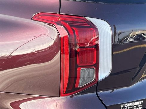 Used 2024 Hyundai Palisade Calligraphy image 10