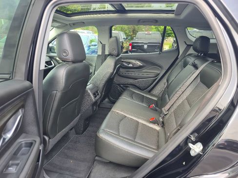 Certified 2022 GMC Terrain SLT w/ Tech Package AWD/4WD image 25