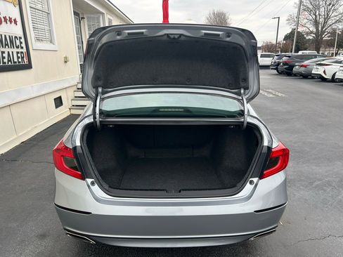 Used 2018 Honda Accord Sport image 30