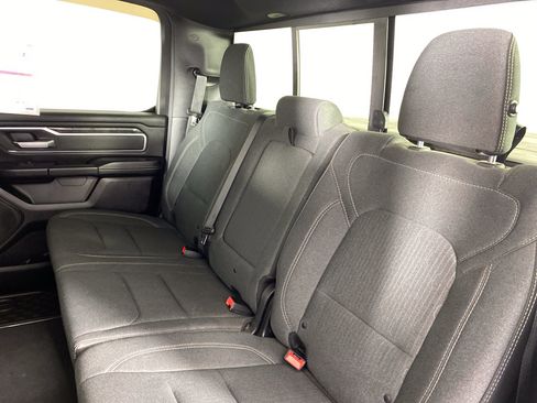 Used 2019 RAM 1500 Big Horn AWD/4WD image 32