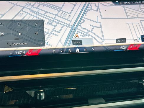 Certified 2024 BMW X5 xDrive40i w/ M Sport Package image 13