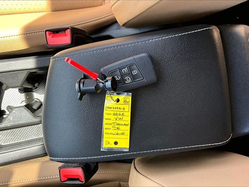 Used 2022 Volkswagen Tiguan SE FWD image 15