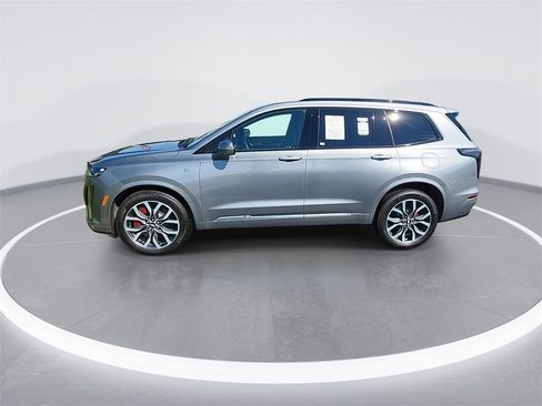 Used 2024 Cadillac XT6 Sport image 5