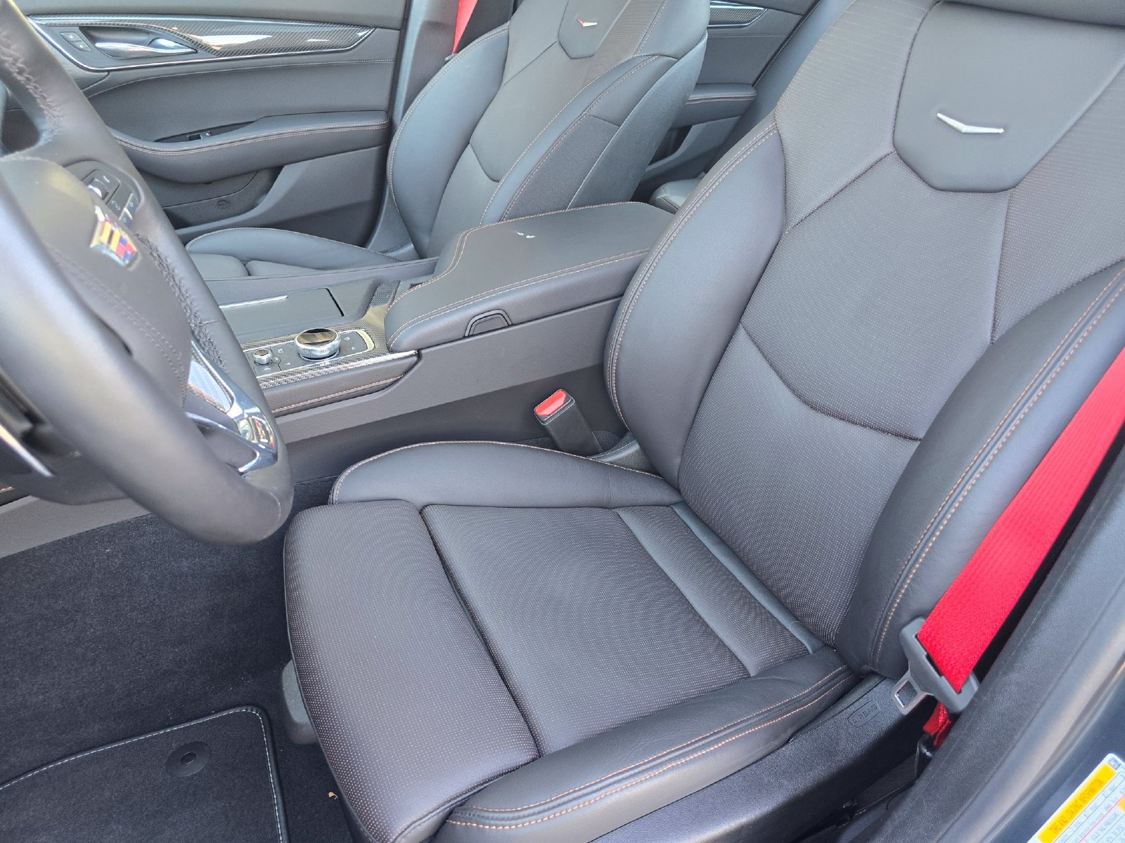 Certified 2025 Cadillac CT5 V w/ LPO, ONYX Package AWD/4WD image 25