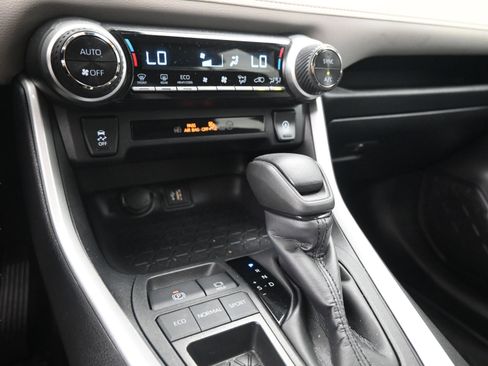 Used 2024 Toyota RAV4 XLE w/ Convenience Package image 30