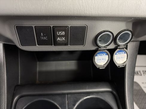 Used 2014 Toyota Tacoma 4x4 Double Cab w/ TRD Off-Road Package image 25