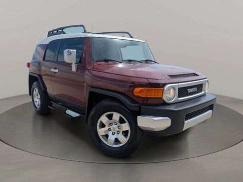 Used 2008 Toyota FJ Cruiser 2WD image 7