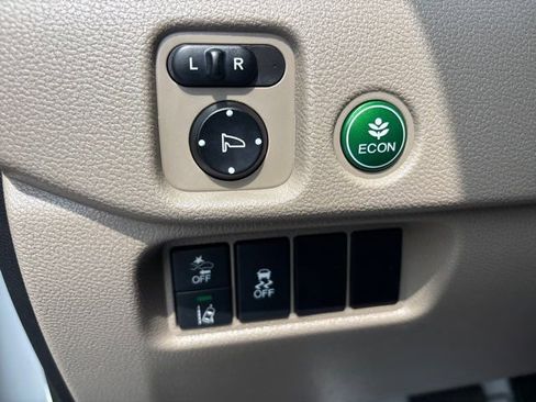 Used 2020 Honda Pilot EX image 44