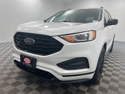 Used 2023 Ford Edge SE w/ Black Appearance Package