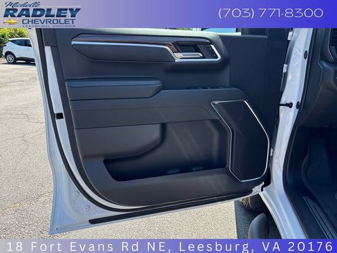 Certified 2024 Chevrolet Silverado 1500 LT AWD/4WD image 13