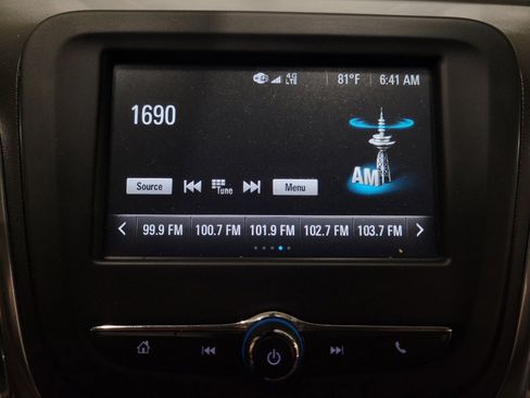 Used 2018 Chevrolet Equinox LS FWD image 25