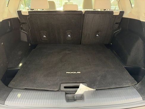 Certified 2023 Nissan Rogue SV image 11