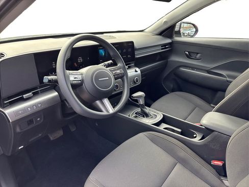 Certified 2026 Hyundai Kona SE image 9