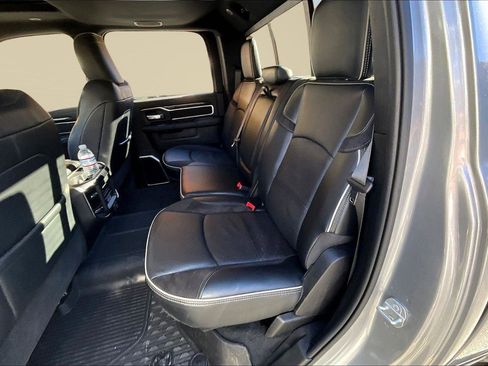 Certified 2022 RAM 2500 Laramie w/ Night Edition image 27