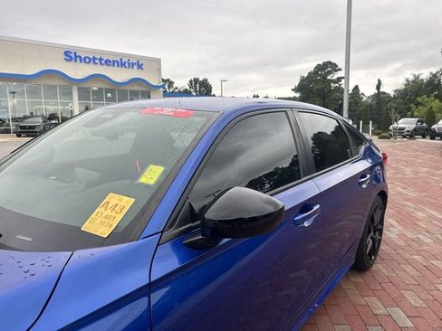 Used 2024 Honda Civic Sport image 5