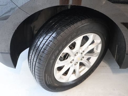 Certified 2018 Chevrolet Equinox LT FWD image 36