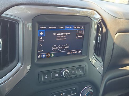 Used 2022 Chevrolet Silverado 1500 Custom RWD image 15