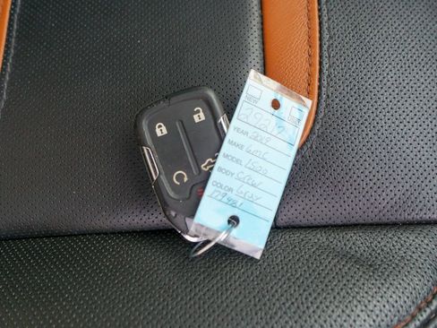 Used 2019 GMC Sierra 1500 AT4 w/ AT4 Premium Package image 40