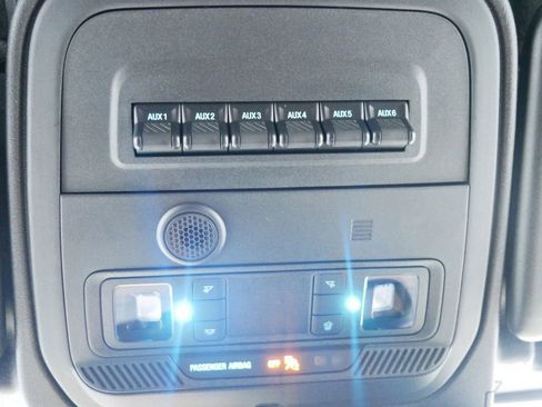 Used 2023 Ford Bronco Heritage Edition image 27