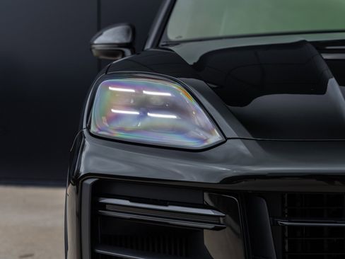 Certified 2024 Porsche Cayenne Turbo GT image 25