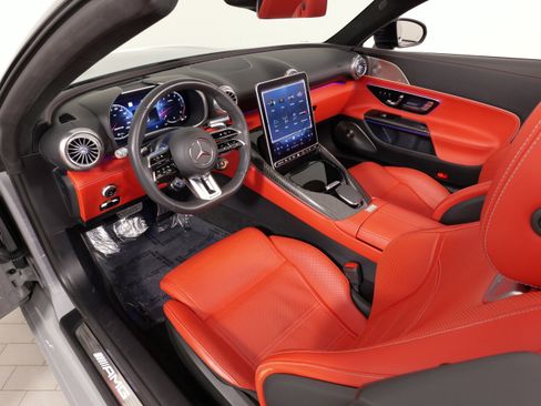 Used 2022 Mercedes-Benz SL 63 AMG 4MATIC image 29