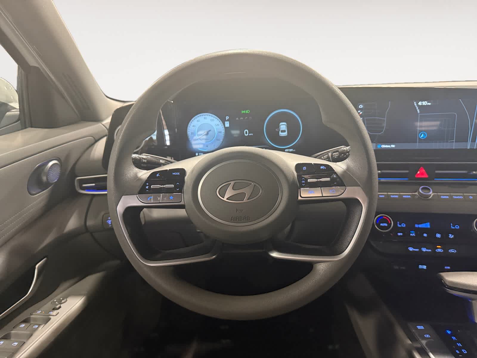 Used 2024 Hyundai Elantra SEL FWD image 13