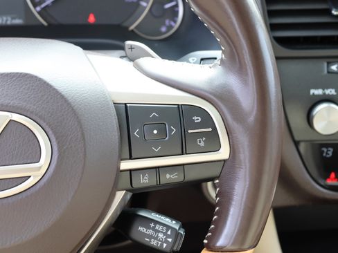 Used 2020 Lexus RX 350L FWD w/ Premium Package image 21