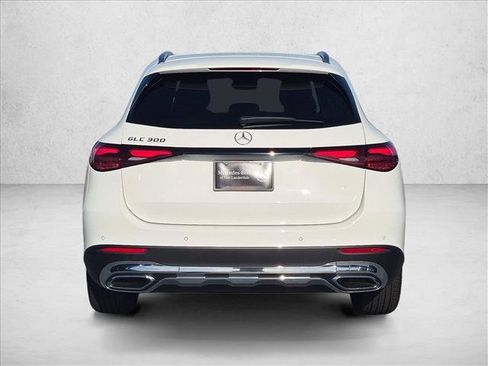 Used 2026 Mercedes-Benz GLC 300 image 7