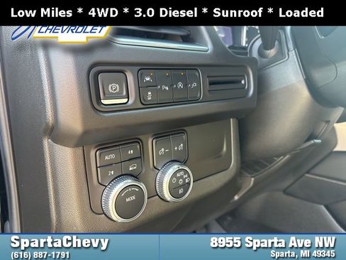 Used 2021 GMC Yukon SLT image 11