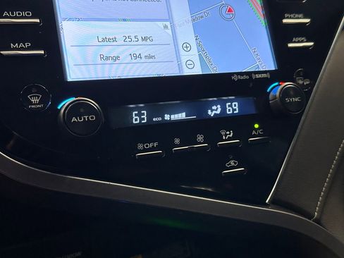 Used 2018 Toyota Camry XSE w/ Driver Assist Package image 15