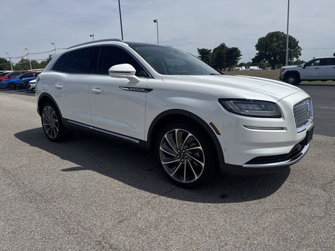 Used 2022 Lincoln Nautilus Reserve w/ Equipment Group 201A AWD/4WD image 7