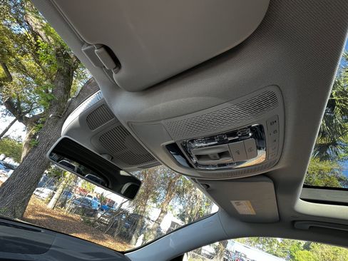 Used 2020 Mercedes-Benz GLE 450 4MATIC image 30