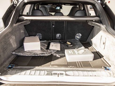 New 2026 Aston Martin DBX 707 image 15