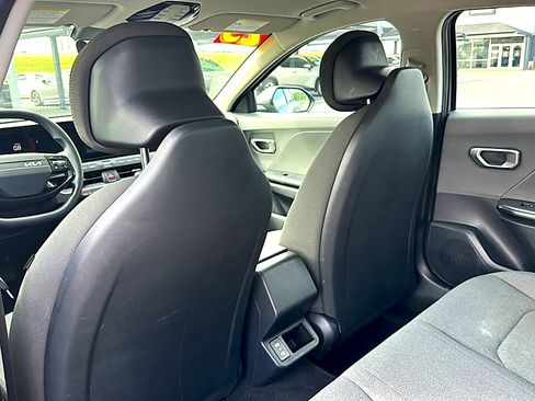 Used 2025 Kia K4 FWD image 17