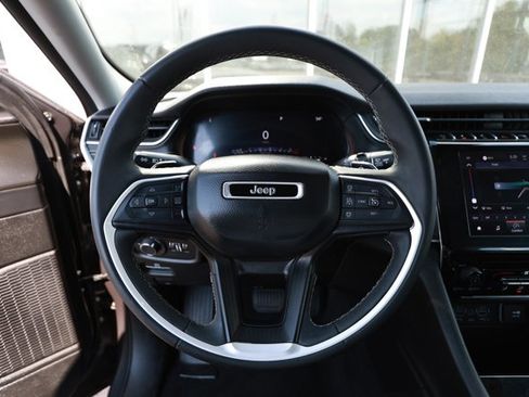 Certified 2023 Jeep Grand Cherokee L Laredo RWD image 11