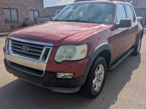 Used 2007 Ford Explorer Sport Trac XLT AWD/4WD image 3