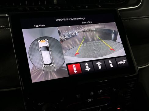 Certified 2024 Jeep Grand Cherokee L Limited w/ Luxury Tech Group II image 20