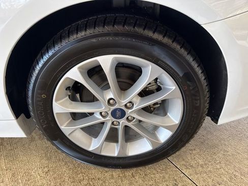 Used 2020 Ford Fusion SE image 38