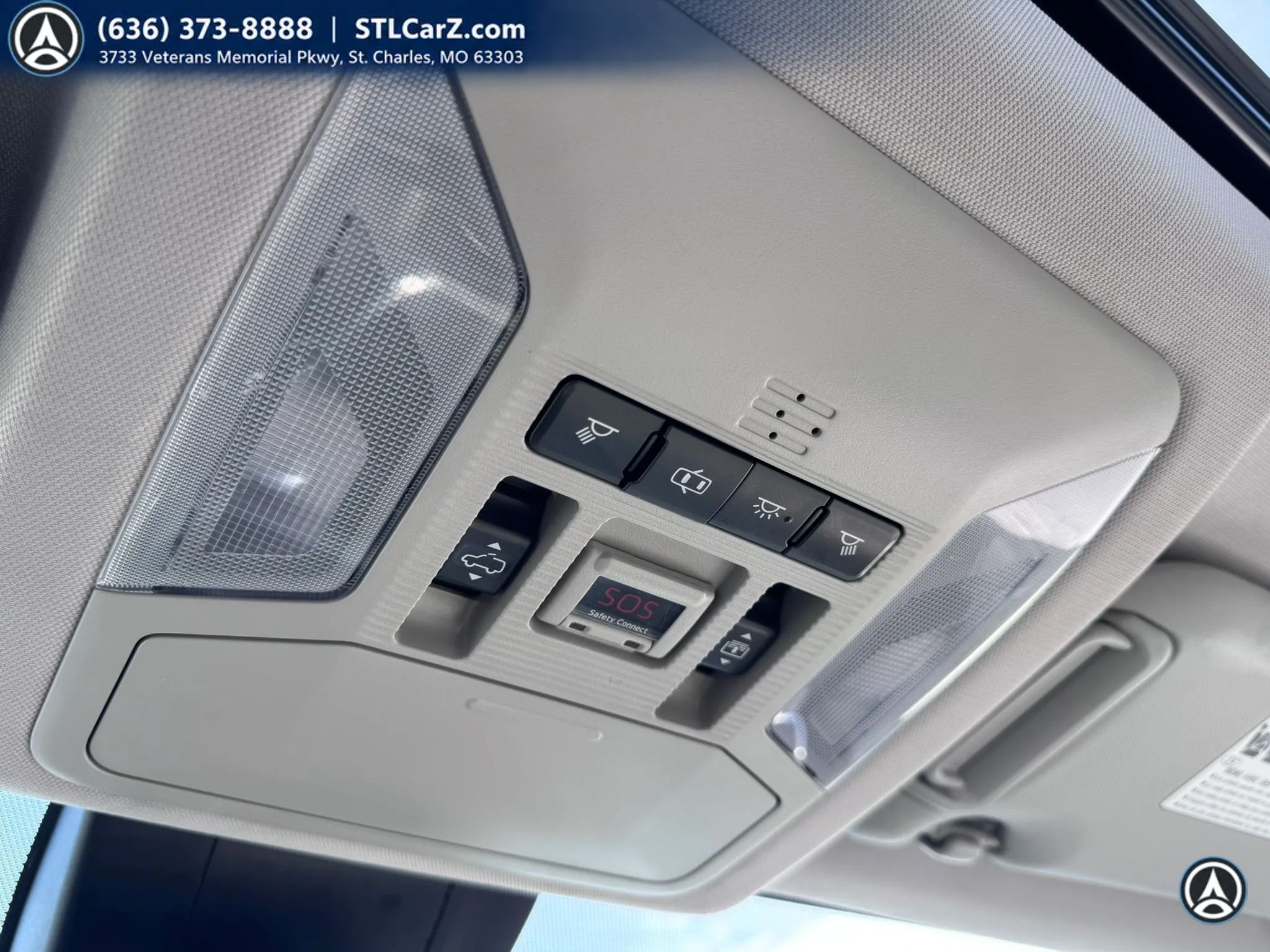 Used 2019 Toyota RAV4 Limited w/ Advanced Technology Package FWD image 18