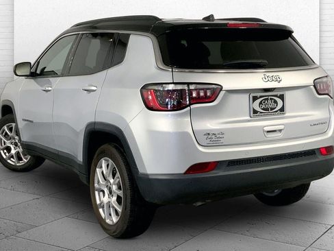 Used 2025 Jeep Compass Limited AWD/4WD image 13