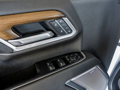 Used 2025 Chevrolet Silverado 3500 High Country w/ High Country Premium Package image 45