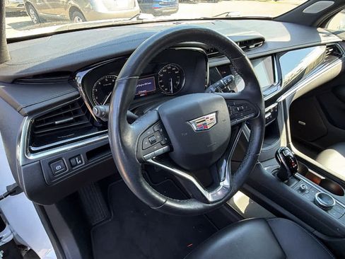 Used 2020 Cadillac XT6 Premium Luxury FWD image 10