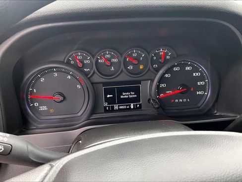 Used 2025 Chevrolet Silverado 2500 Custom w/ Custom Value Package AWD/4WD image 17