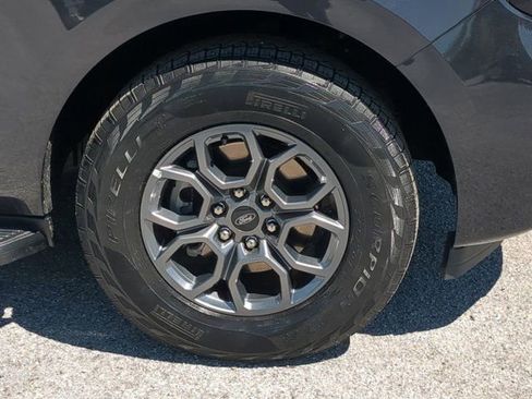 Used 2025 Ford Expedition Active RWD image 10