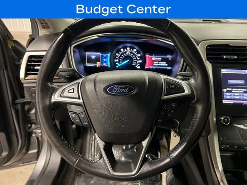 Used 2013 Ford Fusion SE FWD image 18