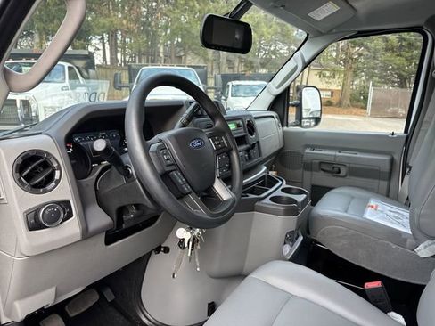 New 2026 Ford E-450 and Econoline 450 Super Duty w/ Power Equipment Group image 18